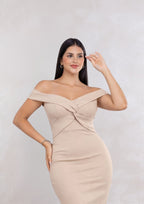Vestido Luana – Silueta ceñida midi en tela stretch